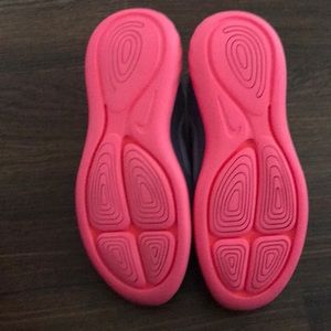 Nike Shoes - Nike shoes Nike Shoes - Nike shoes